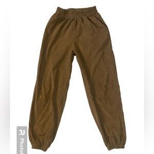 Brown skater pants, size medium